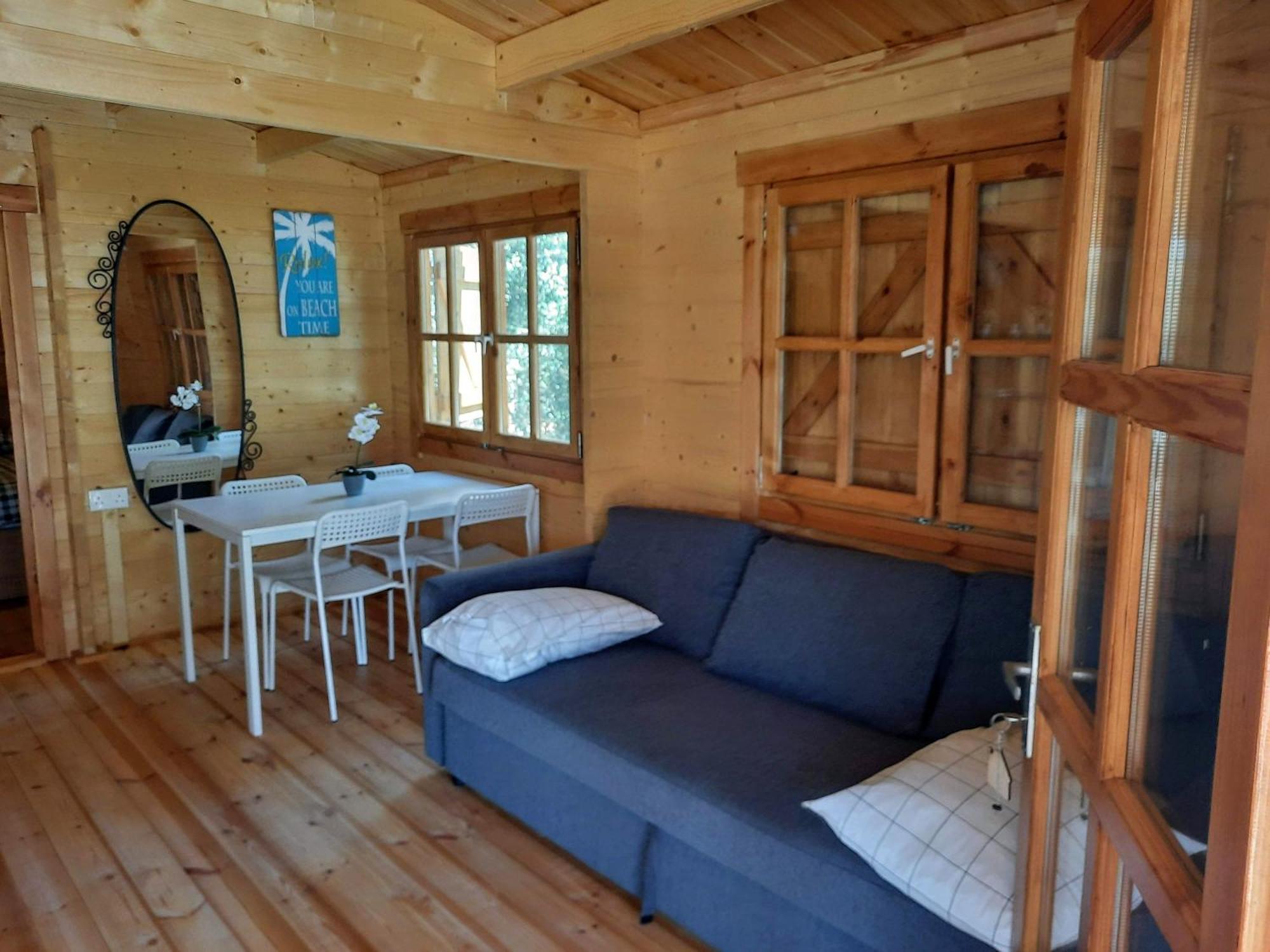 ホテル Cyprus Glamping Park Agios Theodoros 部屋 写真